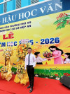 Thầy Lê Hòa Bình vinh dự đón nhận Bằng khen của Chủ tịch UBND Thành phố Hồ Chí Minh
