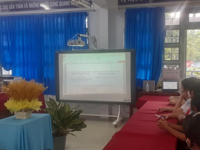 Liên Đội trường THCS Trần Bình Trọng phát động phong trào "Đọc và làm theo báo Đội"
