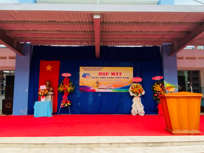 TRƯỜNG THCS TRẦN BÌNH TRỌNG TỔ CHỨC HỌP MẶT 40 NĂM NGÀY NHÀ GIÁO VIỆT NAM (20/11/1982 – 20/11/2022)