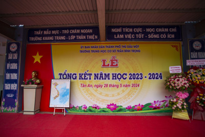 TRƯỜNG THCS TRẦN BÌNH TRỌNG TỔ CHỨC LỄ TỔNG KẾT NĂM HỌC 2023-2024