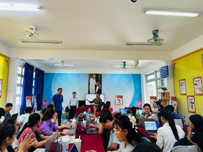 TRƯỜNG THCS TRẦN BÌNH TRỌNG TỔ CHỨC TẬP HUẤN HỒ SƠ ĐIỆN TỬ