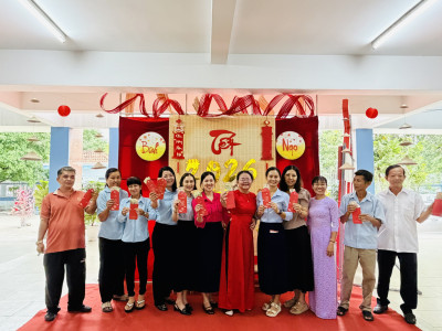 HOẠT ĐỘNG HÁI LỘC ĐẦU NĂM – LAN TỎA NIỀM VUI, GỬI TRAO MAY MẮN TẠI TRƯỜNG THCS TRẦN BÌNH TRỌNG