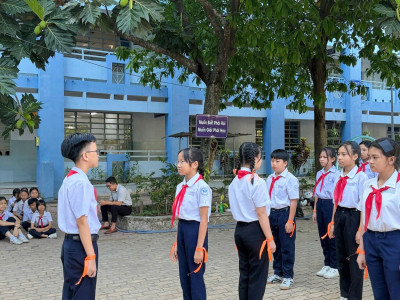 Liên đội THCS Trần Bình Trọng tổ chức Hội thi Nghi thức Đội cấp Liên đội