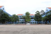 SÂN TRƯỜNG