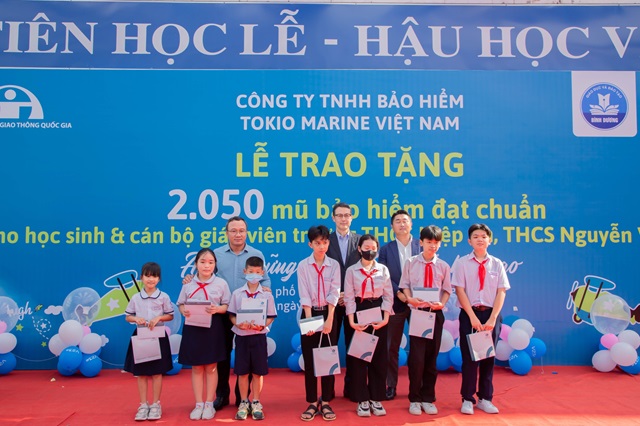 manh thuong quan trao học bong