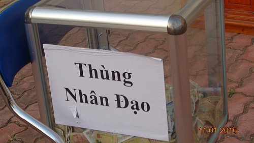 Hội CTĐ Trường THCS Trần Bình Trọng gây quỹ nhân đạo năm học 2015 - 2016