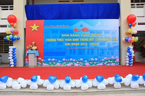 Lễ đón bằng công nhận Trường THCS Trần Bình Trọng đạt chuẩn quốc gia giai đoạn 2015-2020