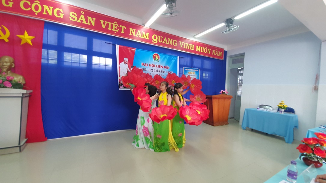 TRƯỜNG THCS TRẦN BÌNH TRỌNG TỔ CHỨC THÀNH CÔNG ĐẠI HỘI LIÊN ĐỘI NĂM HỌC 2020 – 2021